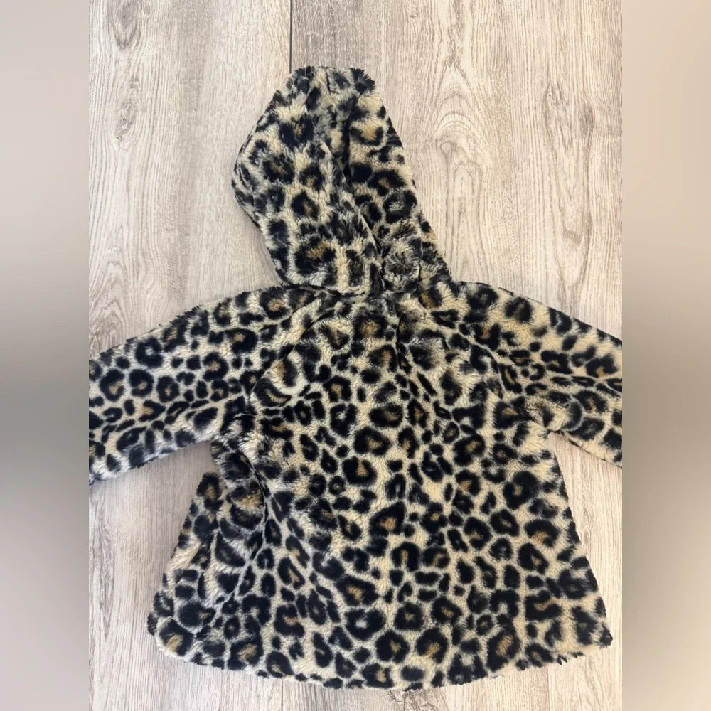 Crazy 8 Black and Tan Puffer Jacket with Hood